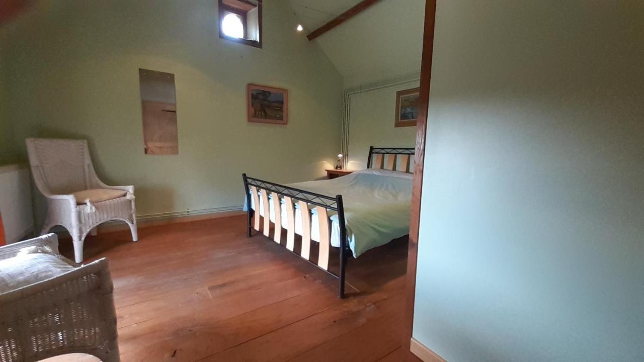 Private Farmhouse For Six In The Countryside Saint-Pierre-sur-Orthe Extérieur photo