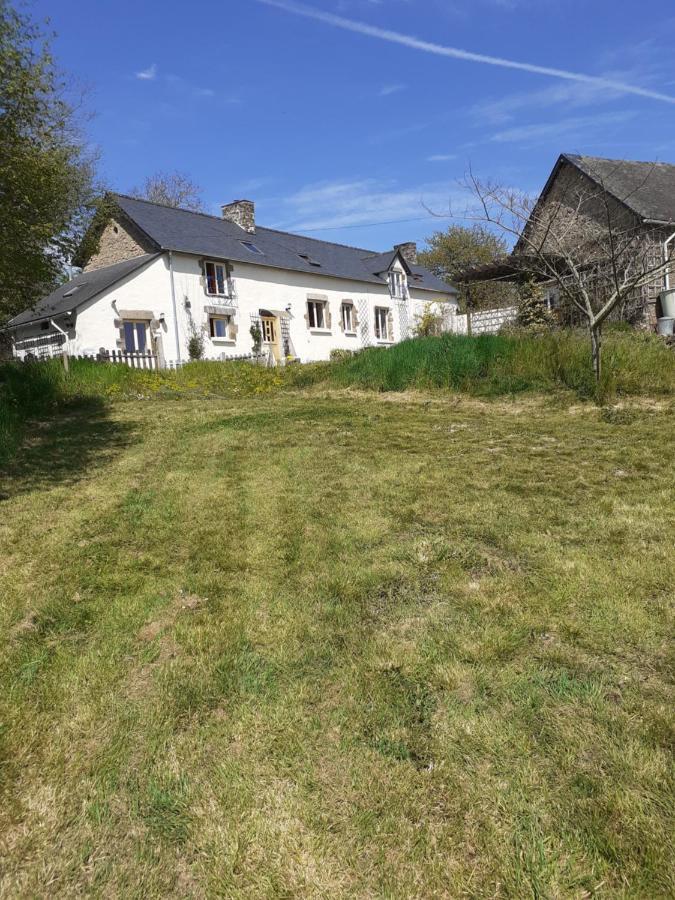 Private Farmhouse For Six In The Countryside Saint-Pierre-sur-Orthe Extérieur photo