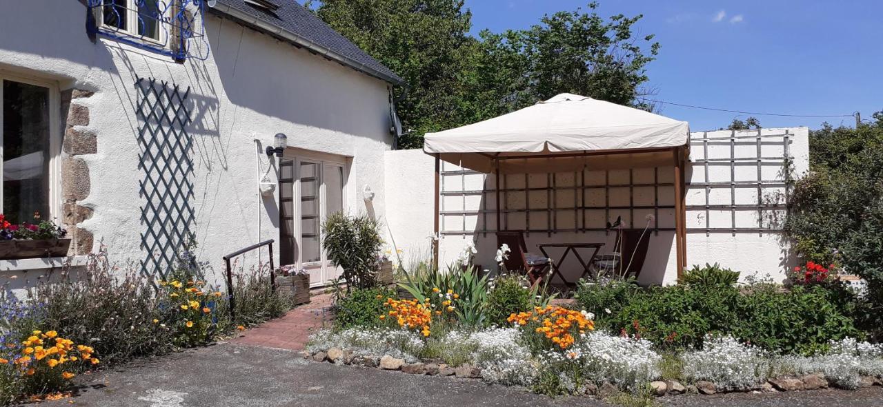Private Farmhouse For Six In The Countryside Saint-Pierre-sur-Orthe Extérieur photo
